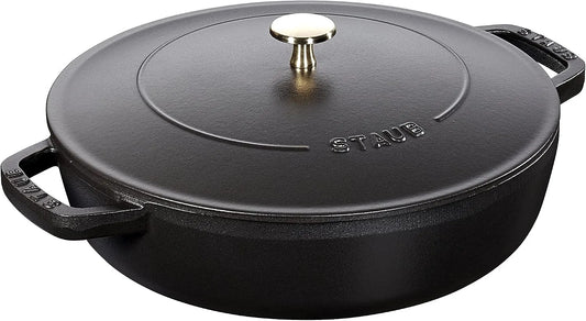 En fonte STAUB Chistera, largeur 24 cm, finition noire